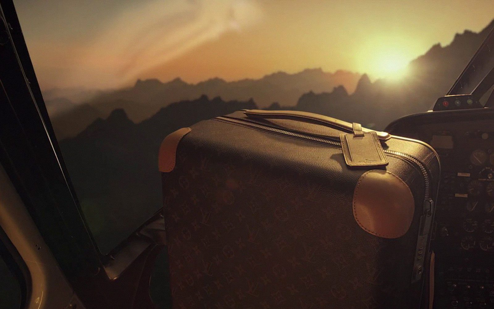 The Art of Packing promo by Louis Vuitton