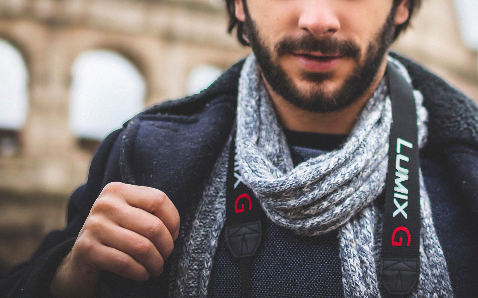 6 Ways To Tie A Scarf For Men | The GentleManual