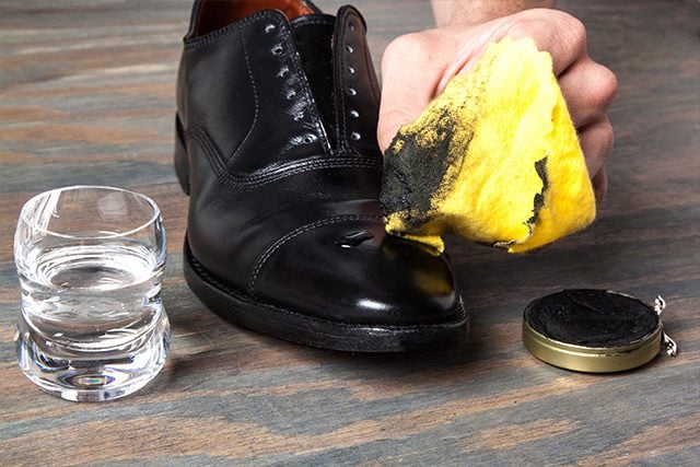 How Shine Your Shoes: Step 8. Part 2.