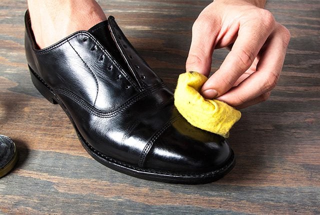 How Shine Your Shoes: Step 8. Part 3.