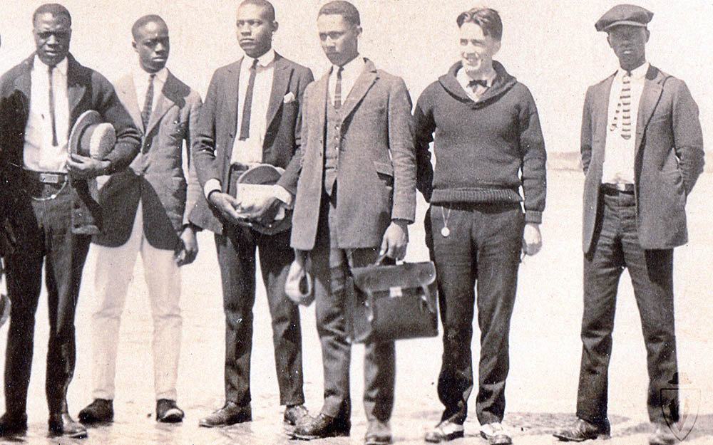 men in 1930s dressed in collegiate youth style