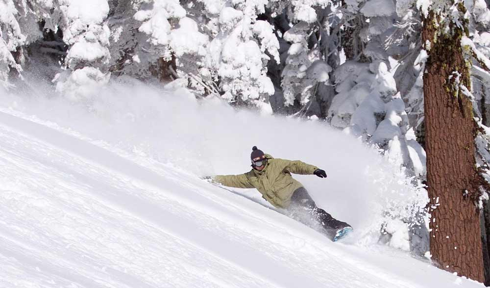 43-hobbies-snowboarding-and-skiing