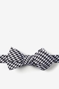 Black Blair Houndstooth Diamond Tip Bow Tie Photo (0)