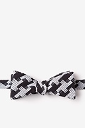 Buckeye Thick Black Skinny Bow Tie Photo (0)