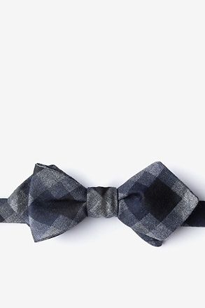 Richland Black Batwing Self-Tie Bow Tie