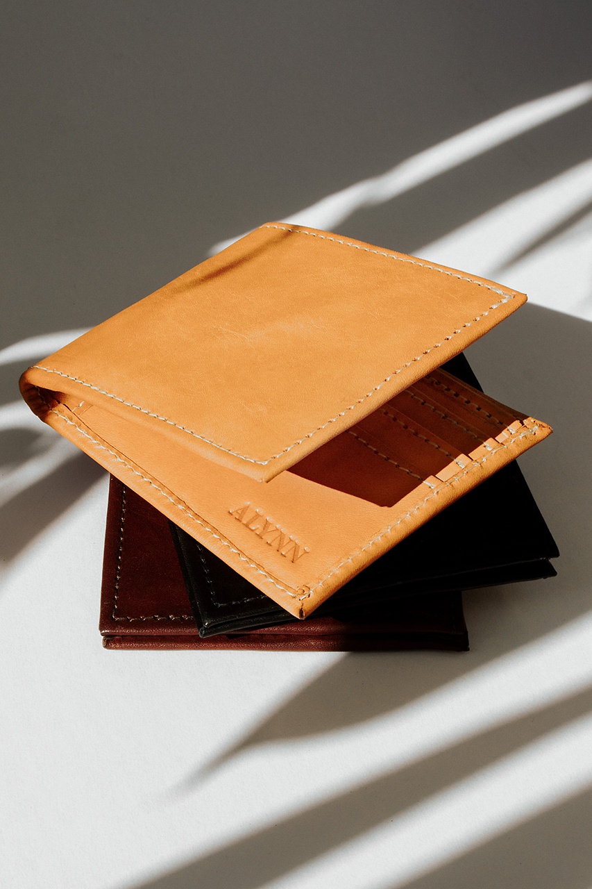 Bi-Fold Wallet Black Wallet Photo (3)