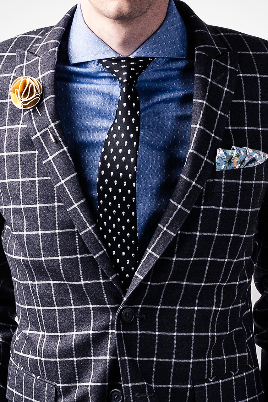 polka dot skinny tie