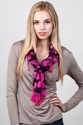 Fuchsia Hearts Pashmina Scarf Photo (4)