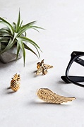 Pineapple Gold Lapel Pin Photo (1)