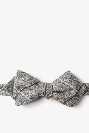 _Globe Green Diamond Tip Bow Tie_