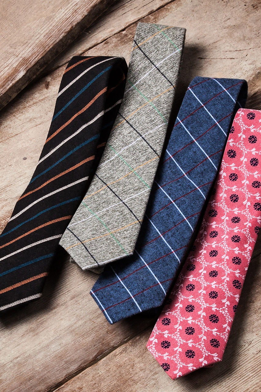 Green Cotton Globe Extra Long Tie