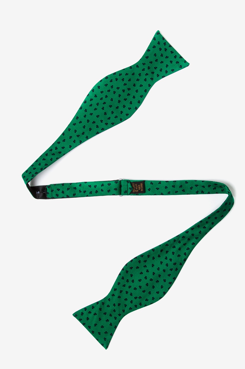 Shamrocks Green Self-Tie Bow Tie Photo (1)