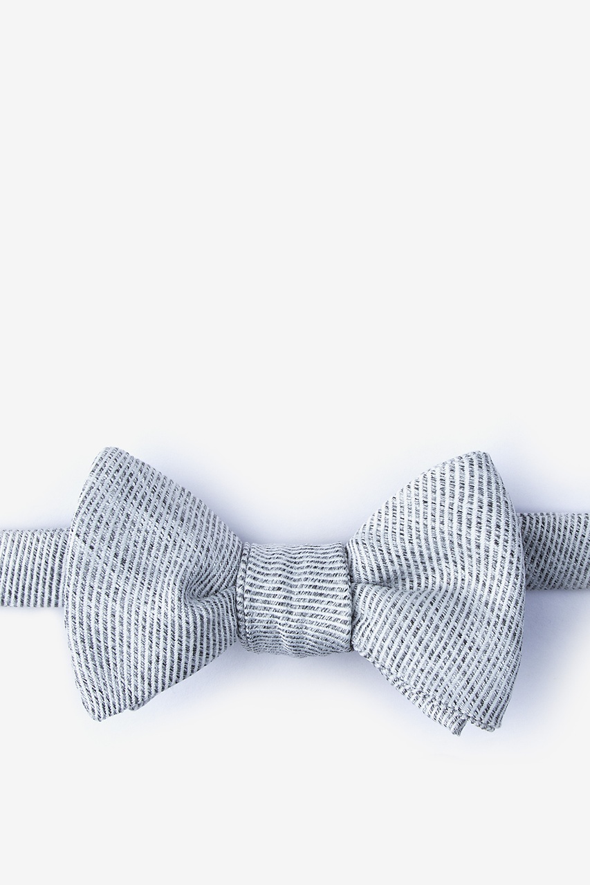 Beau Light Gray Self-Tie Bow Tie Photo (0)