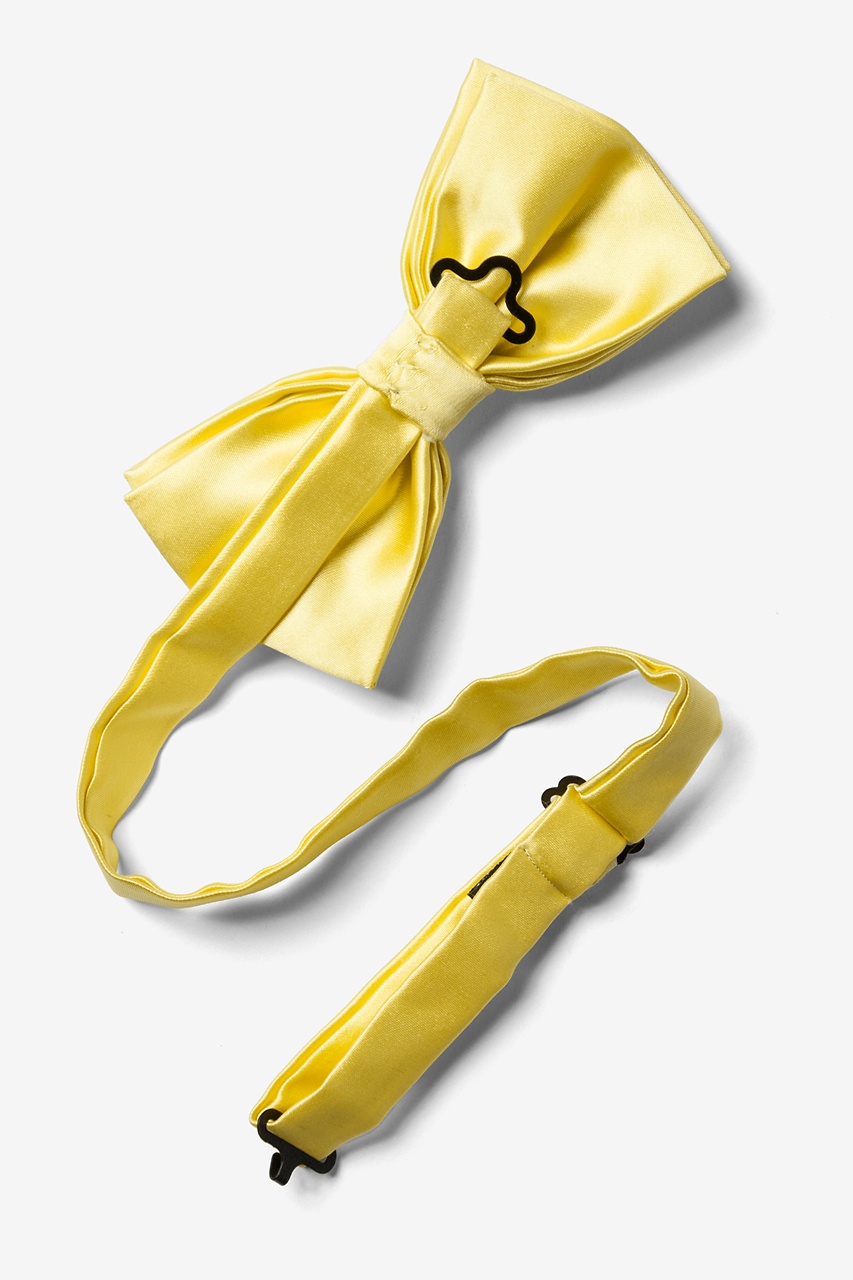 Pale Lemon Pre-Tied Bow Tie Photo (1)