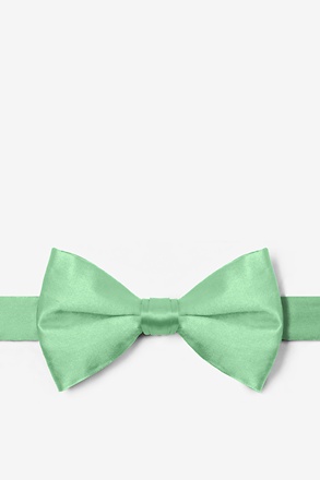 _Peapod Green Pre-Tied Bow Tie_