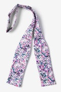 Pollock Pink Batwing Bow Tie Photo (1)
