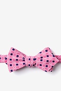 Jamaica Red Diamond Tip Bow Tie Photo (0)