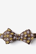 Roseburg Yellow Diamond Tip Bow Tie Photo (0)