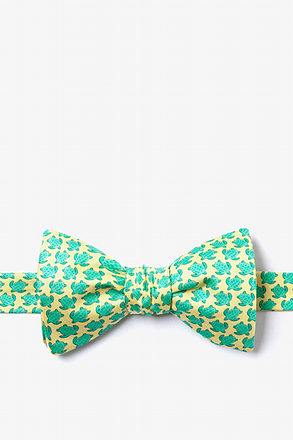 _Micro Sea Turtles Yellow Self-Tie Bow Tie_